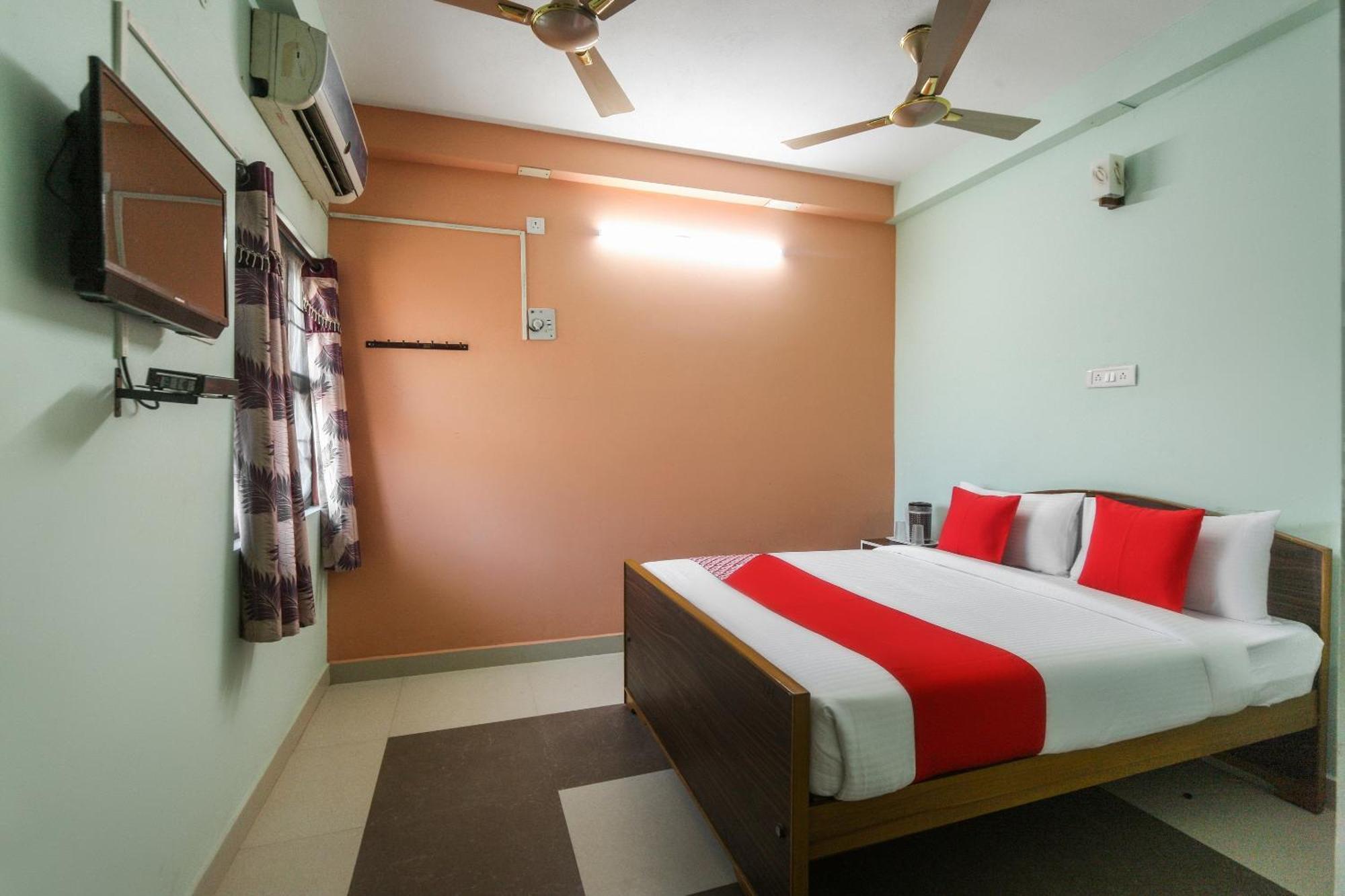 Oyo Modern Guest House Chennai Eksteriør bilde