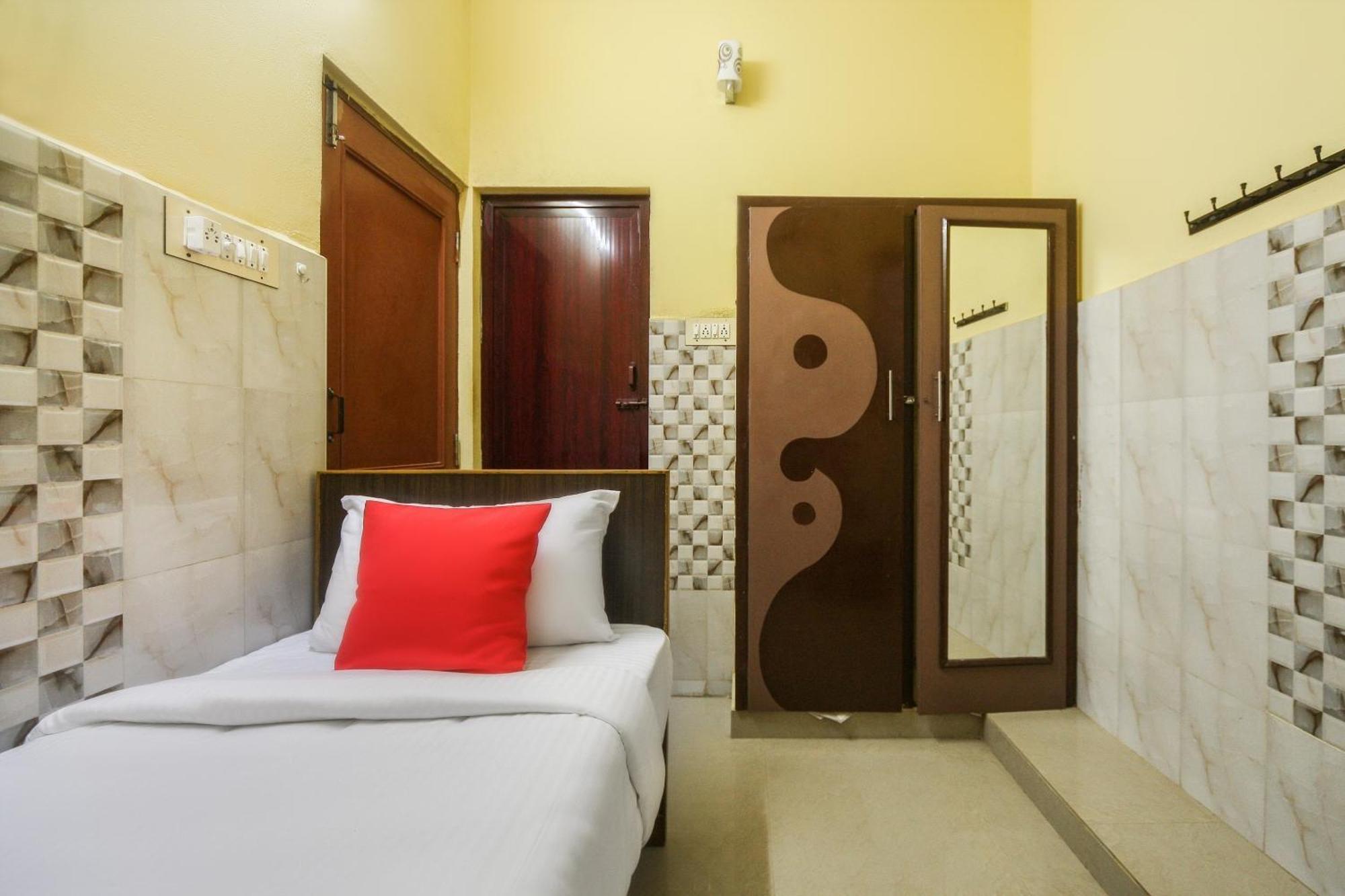 Oyo Modern Guest House Chennai Eksteriør bilde